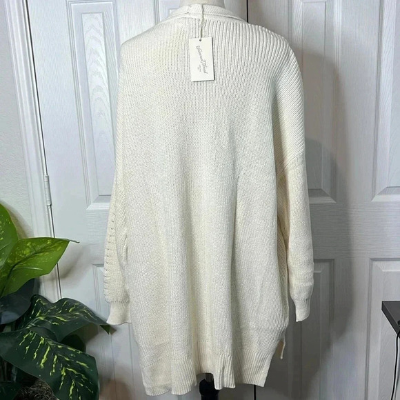 Universal Thread Women’s Open-front Cozy Knit Cardigan Color Cream Size 2X - Picture 9 of 12